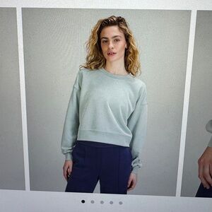 Lululemon perfectly oversized cropped crew softstreme